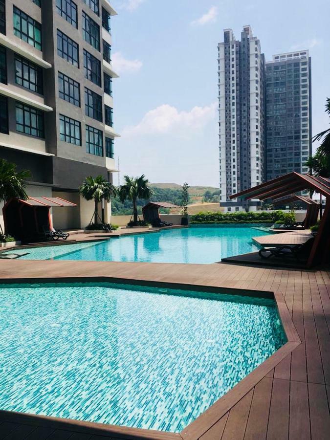 Apartamento Conezion Ioi Putrajaya Exterior foto